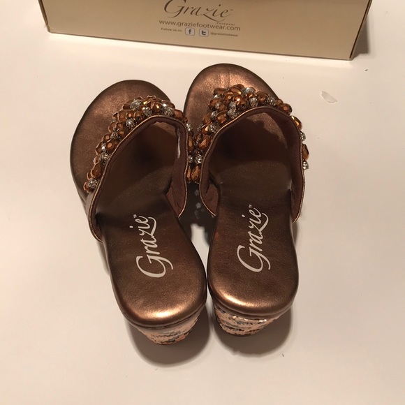Grazie Shoes Nwt Grazie Bronze Dazzle Wedge Thong Bling 6 Poshmark
